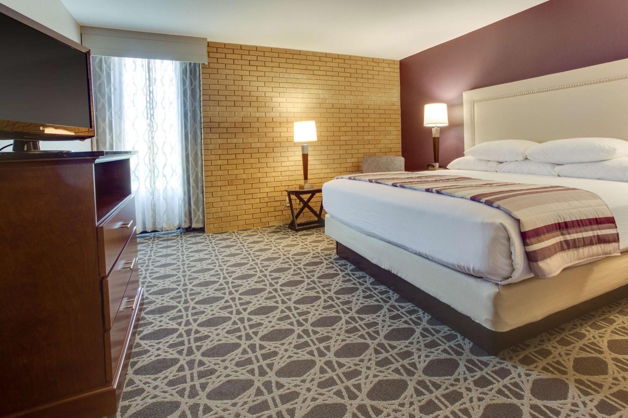 Drury Inn & Suites Louisville East Dış mekan fotoğraf